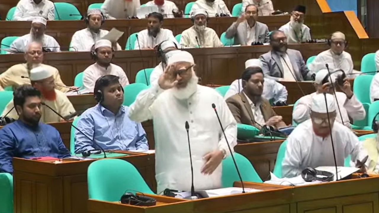 জাতীয় সংসদ থেকে বিরোধী দলের ওয়াকআউট