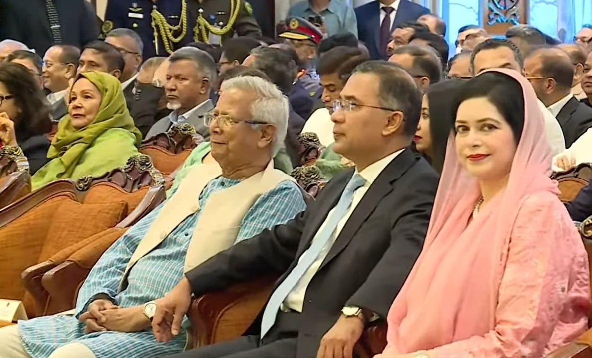 রাষ্ট্রপতির শপথ অনুষ্ঠানে ড. ইউনূস