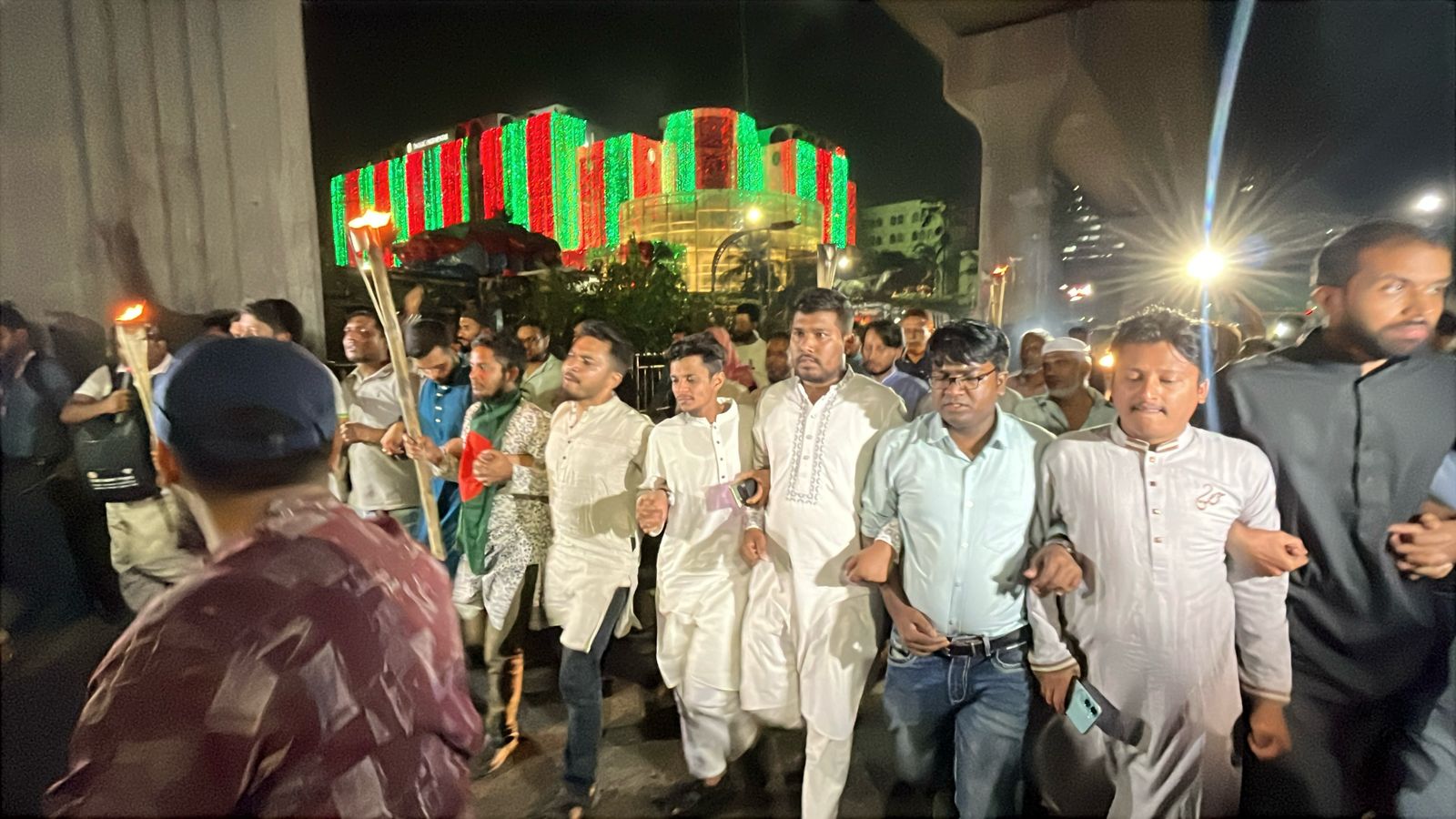 হান্নানের ওপর হামলার প্রতিবাদে রাজধানীতে এনসিপির বিক্ষোভ