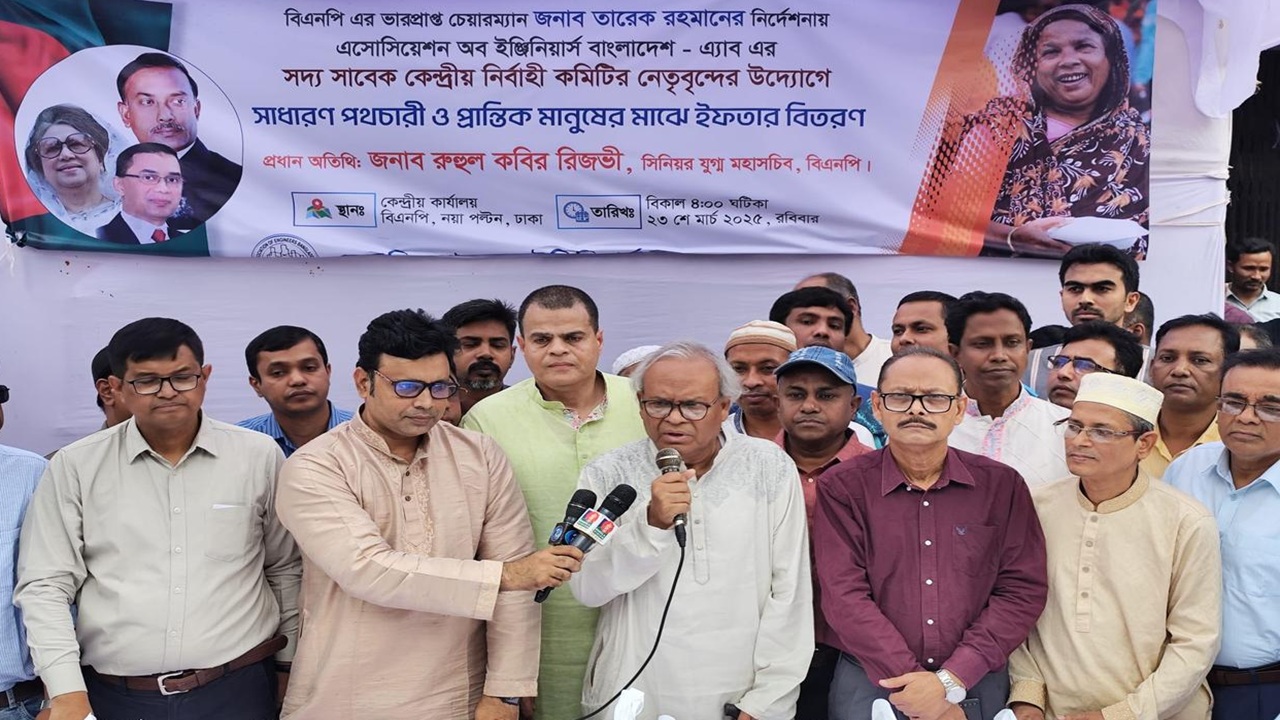 সেনাবাহিনী পক্ষে ছিল বলেই হাসিনা পালাতে বাধ্য হয়েছে: রিজভী