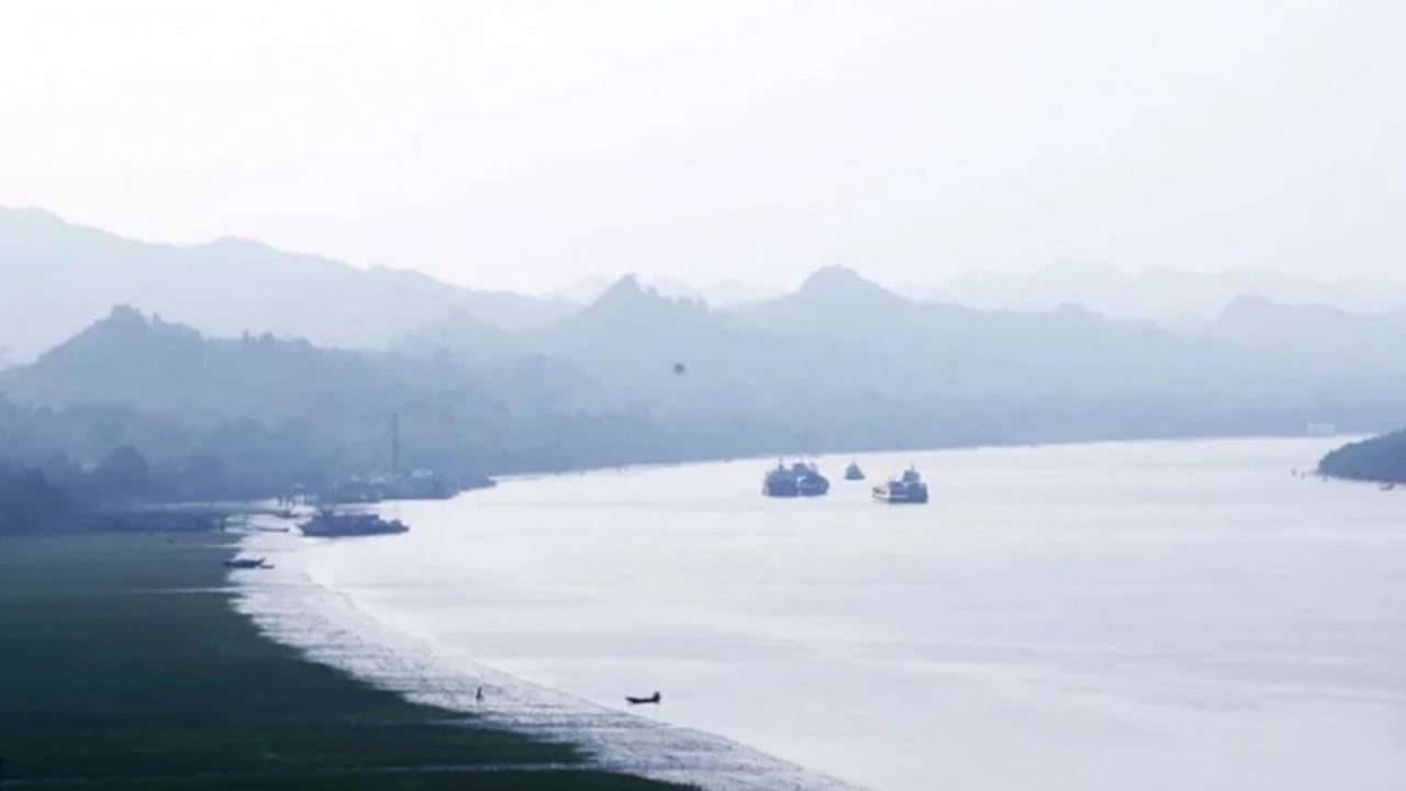 মিয়ানমারের ৩ নাগরিককে পুশব্যাক