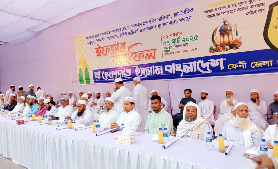 গণহত্যার দায়ে আ.লীগ নিষিদ্ধ চায় হেফাজত