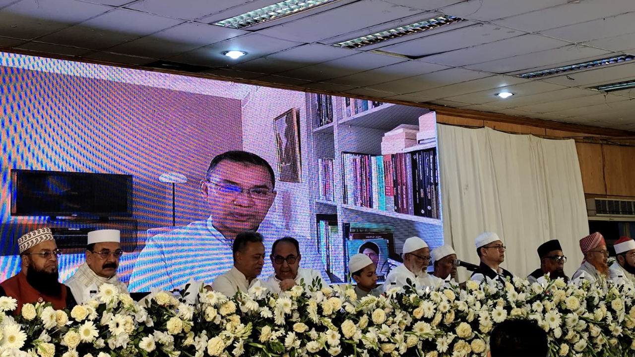 সারাবিশ্বের সঙ্গে রোজা ও ঈদ পালনের চিন্তা করুন: তারেক রহমান
