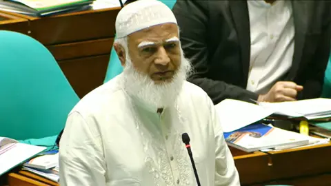 সম্পত্তি হস্তান্তর সংশোধন বিল পাসের আগে শরিয়াহ কর্তৃপক্ষের কাছে পাঠানোর দাবি