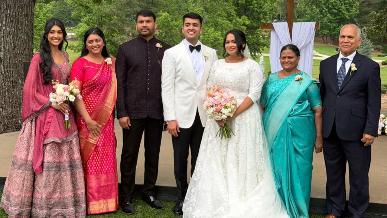 বিয়ের কয়েক ঘণ্টা পরই হেলিকপ্টার দুর্ঘটনায় নিহত পাইলট