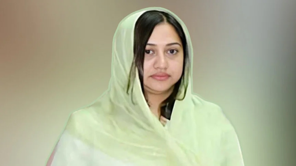 দেশে ফিরলেন কোকোর স্ত্রী শর্মিলা