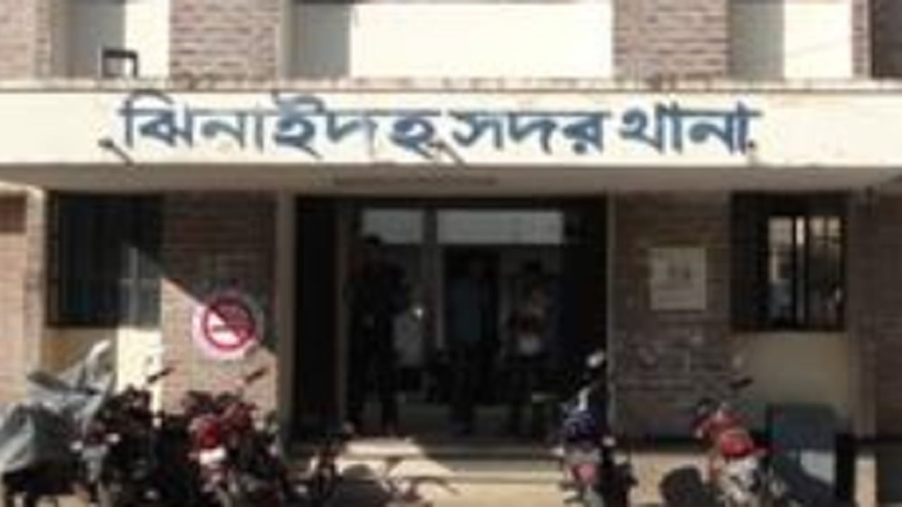 ঝিনাইদহে ব্যবসায়ীর বাড়িতে দুর্ধর্ষ ডাকাতি