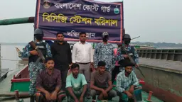 কীর্তনখোলায় অবৈধ বালু উত্তোলন, ২ ড্রেজার-৩ বাল্কহেড জব্দ