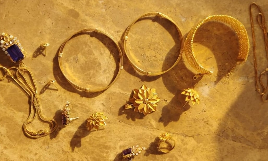 লালবাগে চুরি যাওয়া স্বর্ণালংকারসহ গ্রেপ্তার ৫