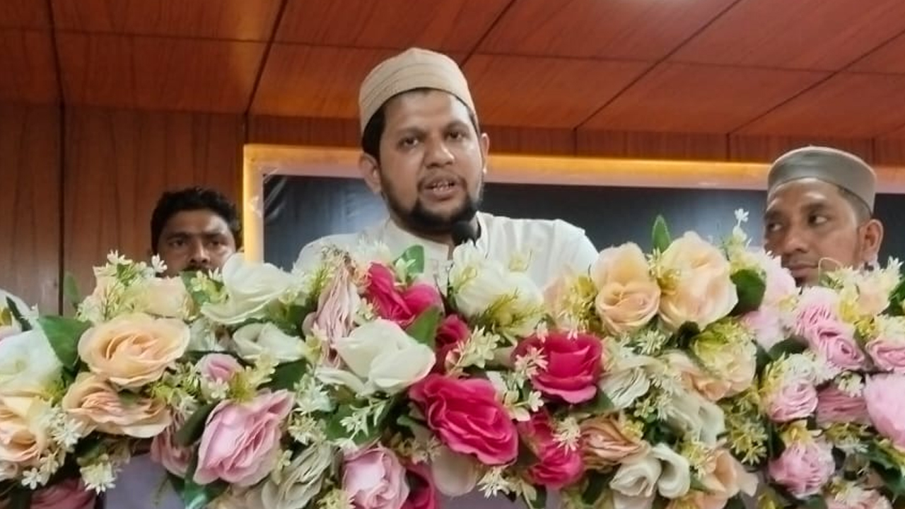 বাঙালি জাতীয়তাবাদের নামে ইসলামবিদ্বেষ চাপিয়ে দেয়া হয়েছিল: তথ্য উপদেষ্টা