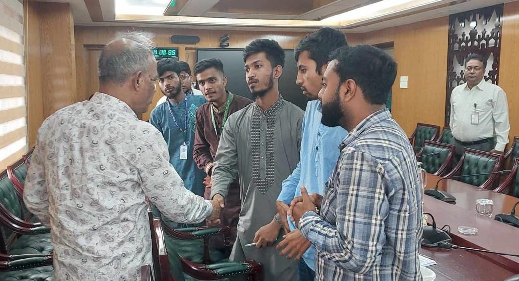আন্দোলন স্থগিতের ঘোষণা শিক্ষার্থীদের