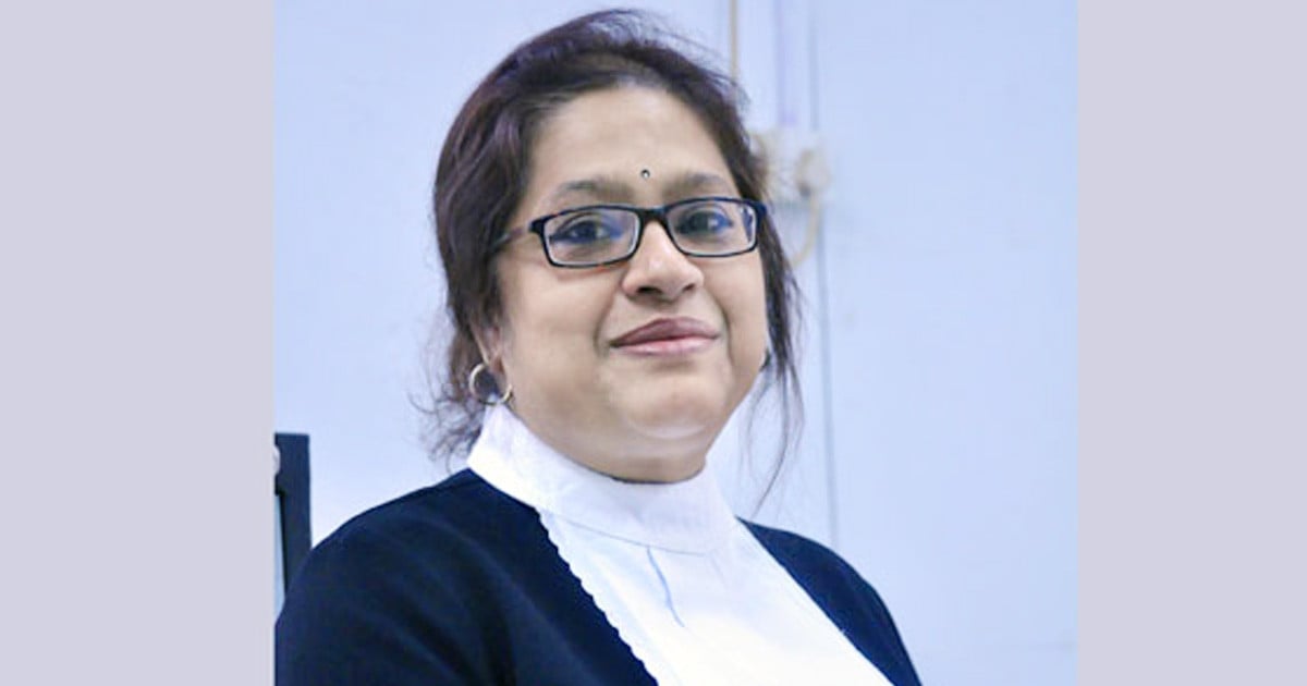 বিতর্কিত ব্যারিস্টার তুরিন আফরোজ গ্রেপ্তার