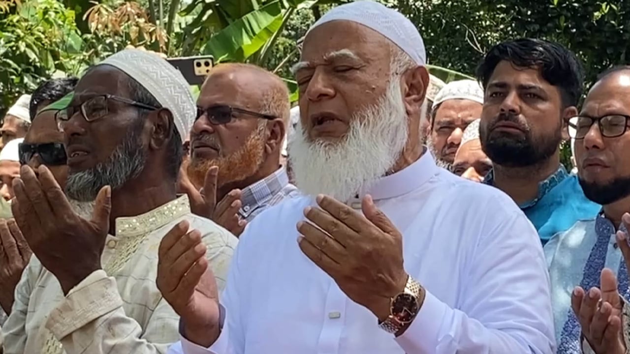 কোনো শক্তিকে পরোয়া করি না: ডা. শফিক