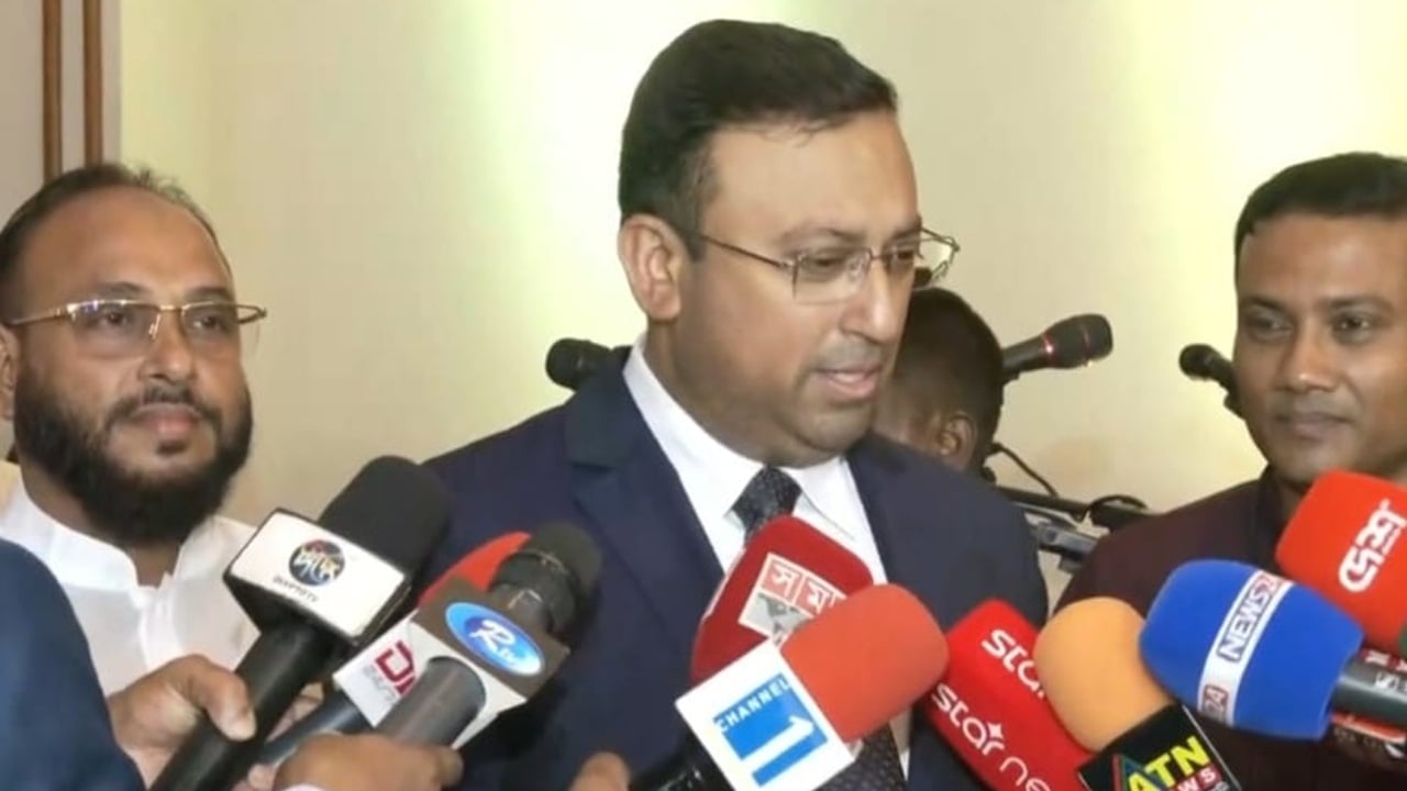 প্রধানমন্ত্রীর আস্থাই বড়, দায়িত্ব যেখানেই হোক নিষ্ঠার সঙ্গে কাজ করব: হুমায়ুন কবির
