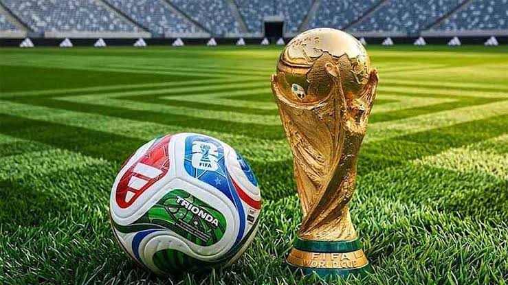 শেষ চারে ওঠার লড়াইয়ে এগিয়ে যারা