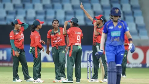 সেমিফাইনালে বাংলাদেশ, প্রতিপক্ষ ভারত
