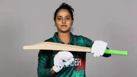 অধিনায়কত্ব করব নাÑজাপান থেকে বিসিবিকে জ্যোতির ইমেইল