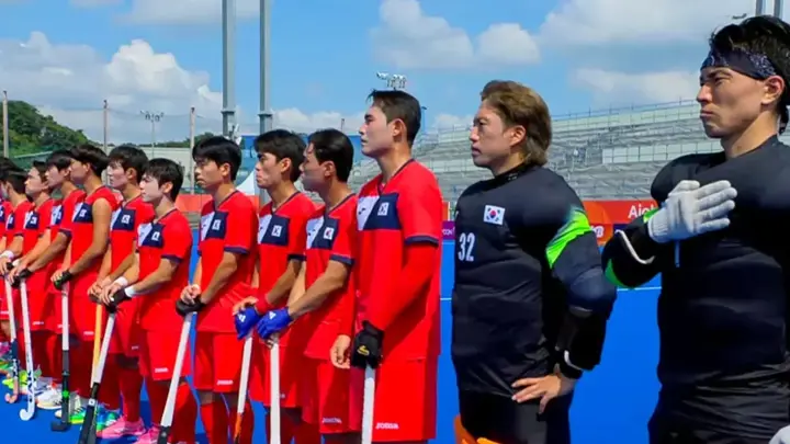 দক্ষিণ কোরিয়ার ম্যাচে বাজল উত্তর কোরিয়ার জাতীয় সংগীত