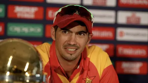 ওয়ানডে ক্রিকেটে দীর্ঘ বিরতির ফিরে আসার গল্প