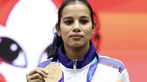 জিন্নাতের ব্রোঞ্জে ৪০ বছরের অপেক্ষার অবসান
