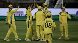 বৃষ্টি আইনে শেষ ওয়ানডেতে অস্ট্রেলিয়ার সান্ত্বনার জয়