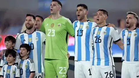 ‘দিনটা দুঃখের, আবার আনন্দেরও’