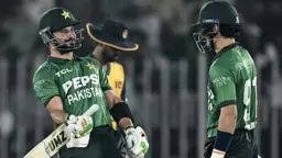 শ্রীলঙ্কাকে হারিয়ে পাকিস্তানের শুরু 
