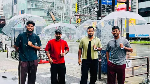 বাংলাদেশের সামনে সহজ পথ 
