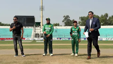 পাকিস্তানে প্রথম ম্যাচেই বাজিমাত অনূর্ধ্ব-১৯ দলের
