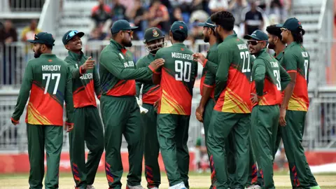 পূর্ণশক্তির দল নিয়ে ব্রোঞ্জও জিততে পারল না বাংলাদেশ