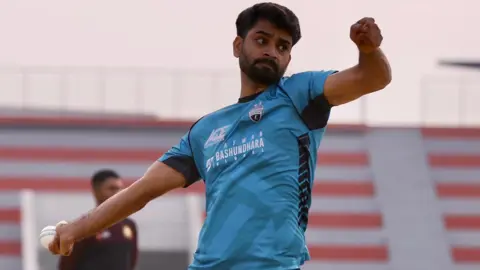 চমক নিয়ে ত্রিদেশীয় সিরিজের দল ঘোষণা বাংলাদেশের 