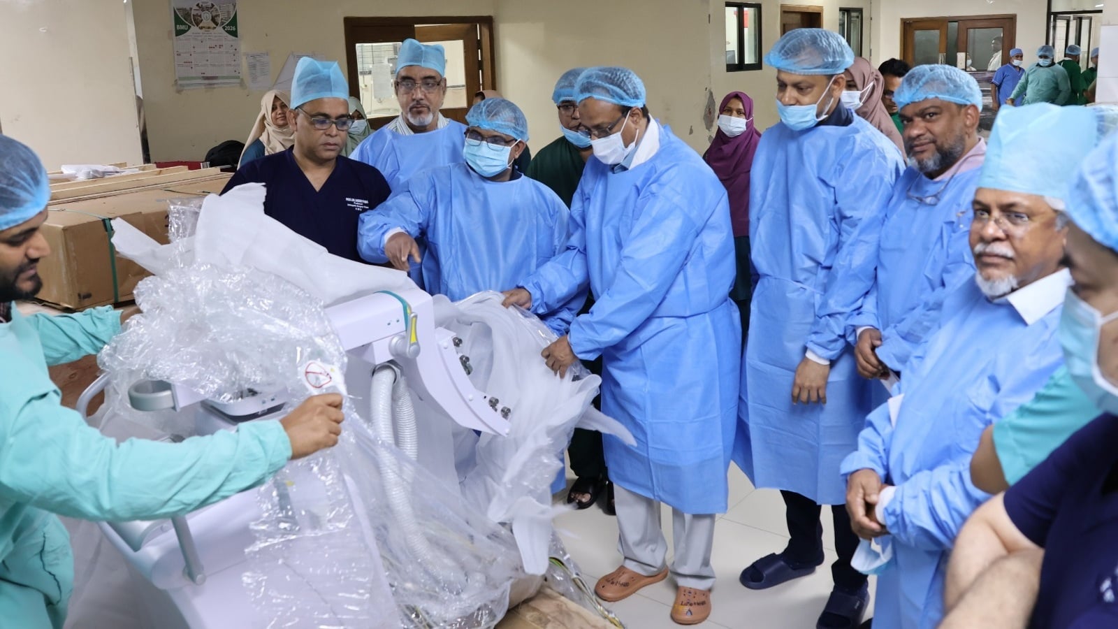হাড়ের জটিল অস্ত্রোপচারে নতুন প্রযুক্তি, বিএমইউতে চালু সি-আর্ম মেশিন