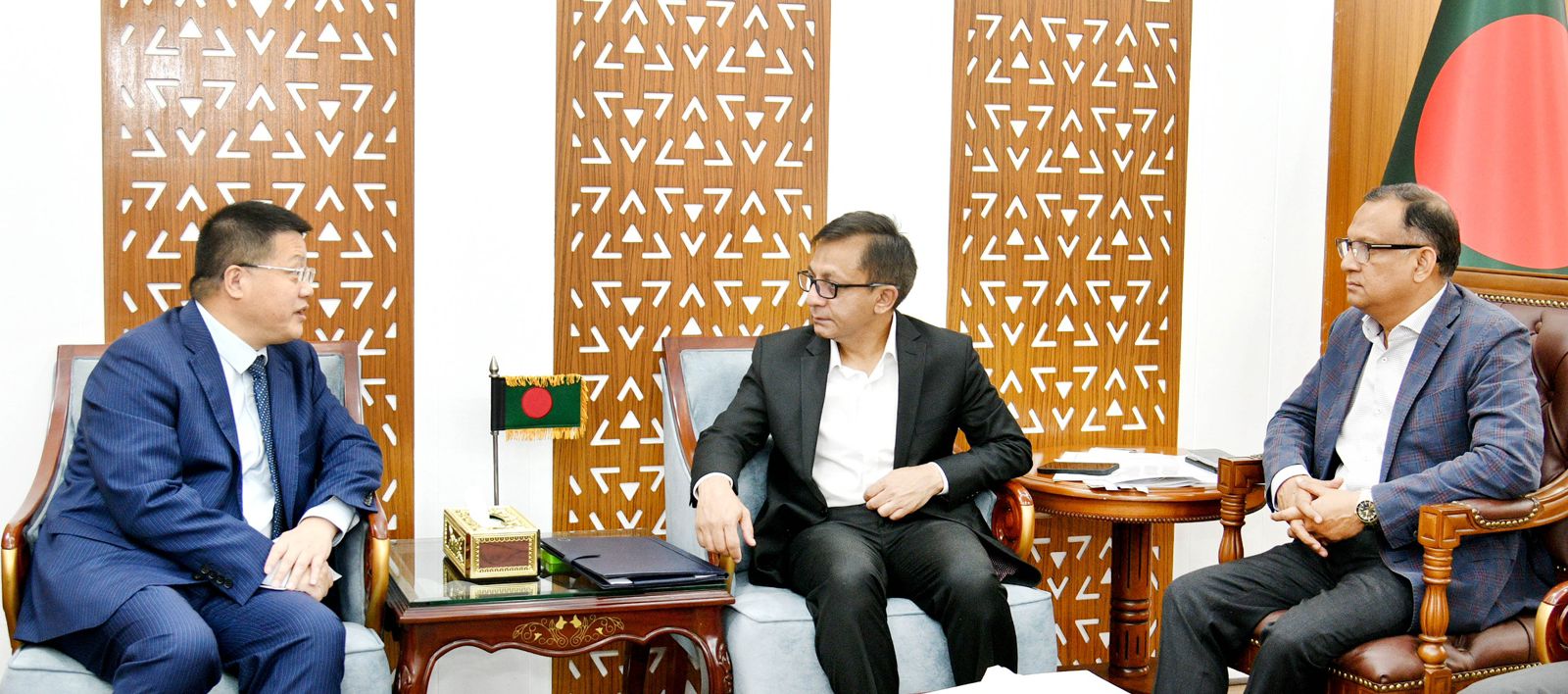 বাণিজ্যমন্ত্রীর সাথে চীনের রাষ্ট্রদূতের বৈঠক