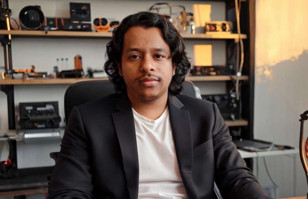 ডিবি পরিচয়ে উঠিয়ে নেওয়া নাসিমের মুক্তির দাবি ডাকসুর