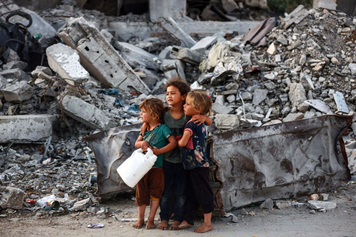 ইসরাইলি অবরোধে মৃত্যুর ঝুঁকিতে গাজার ২ লাখ ৯০ হাজার শিশু