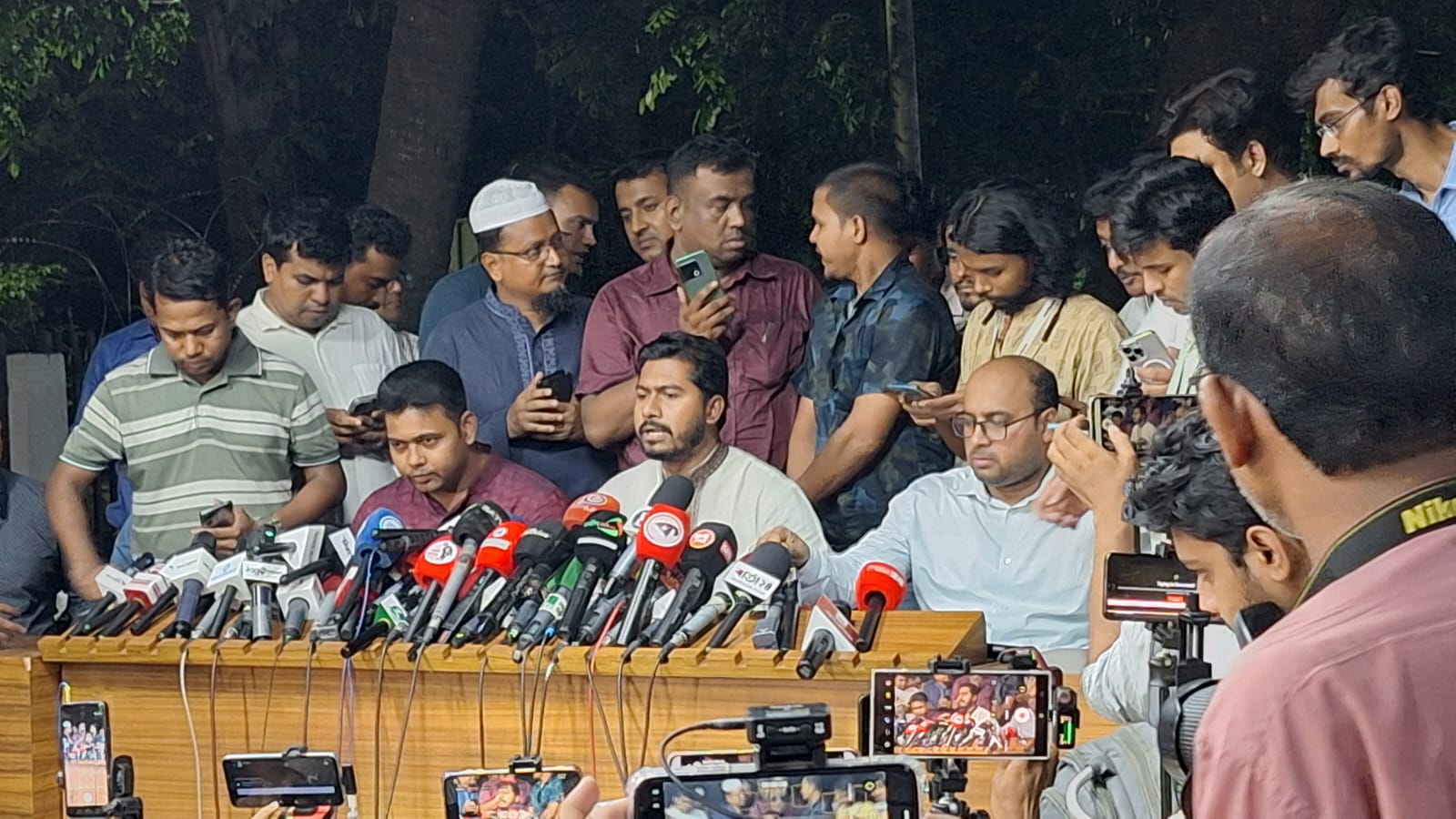 বিতর্কিত উপদেষ্টাদের সরিয়ে দিলে সরকারের ভাবমূর্তি রক্ষা পাবে: নূর