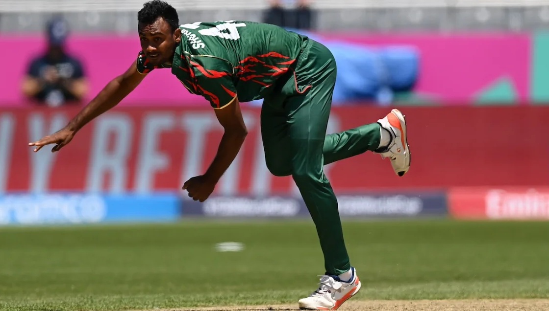 দুই পাকিস্তানি ওপেনার ৮ বলে আউট
