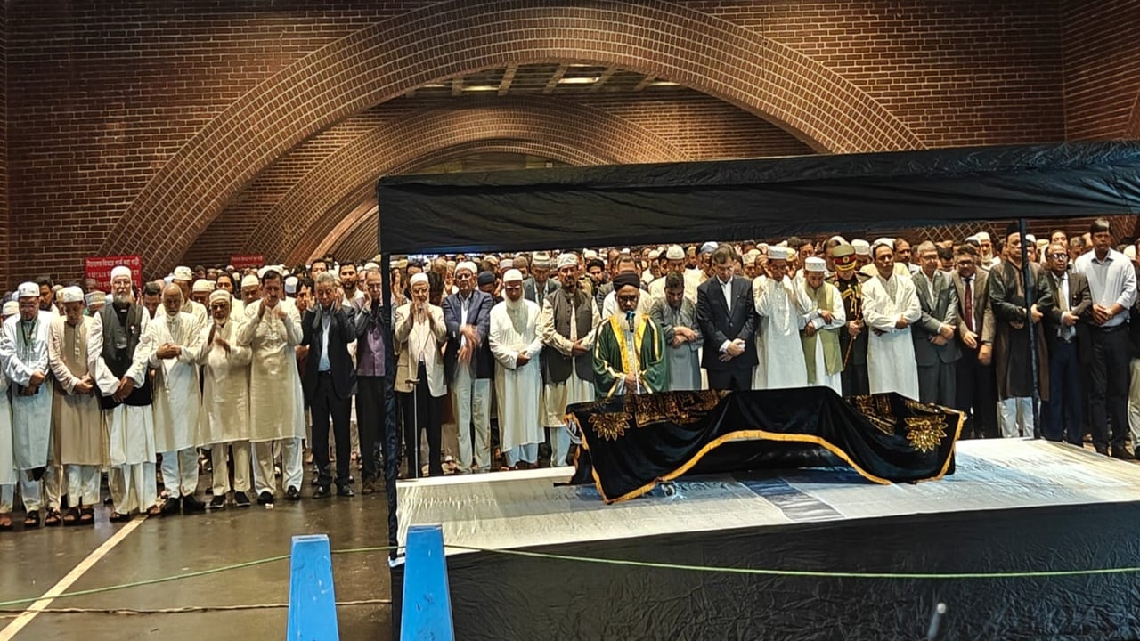জাতীয় সংসদে ব্যারিস্টার জমির উদ্দিন সরকারের জানাজা সম্পন্ন