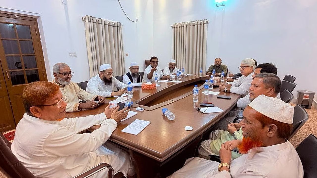 লংমার্চ নিয়ে আইজিপির সঙ্গে ১১ দলের বৈঠক সন্ধ্যায়