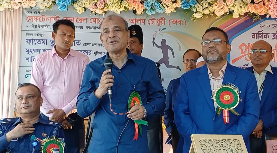 শিক্ষার অনেক প্রসার হয়েছে কিন্তু মান বাড়েনি: স্বরাষ্ট্র উপদেষ্টা