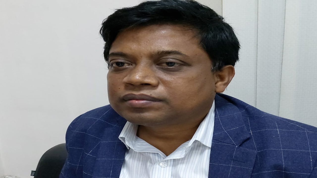 আ.লীগের সুমন পলাতক থেকেও চালিয়ে যাচ্ছেন নিয়োগ বাণিজ্য