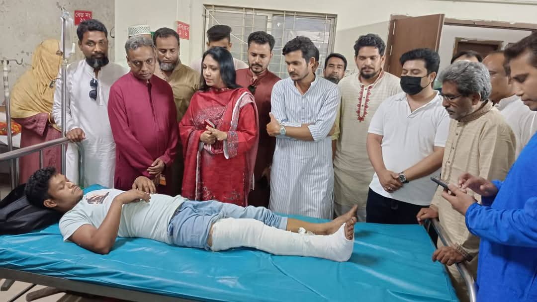 আওয়ামী সন্ত্রাসীদের হামলায় বিএনপি কর্মী গুলিবিদ্ধ
