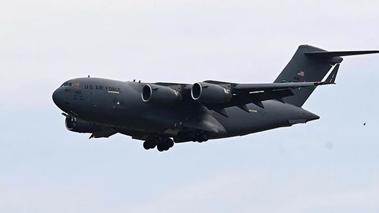 পাকিস্তানে ৬টি মার্কিন সামরিক বিমান অবতরণ