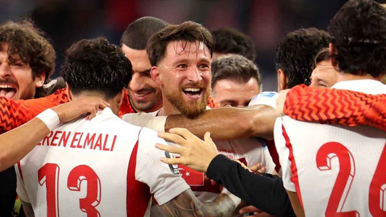 যুক্তরাষ্ট্রকে হারিয়ে সান্তনার জয় নিয়ে দেশে ফিরছে তুরস্ক