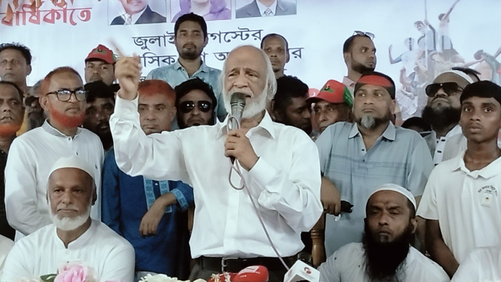 বিএনপি জনগণের জন্য রাজনীতি করে: মঈন খান