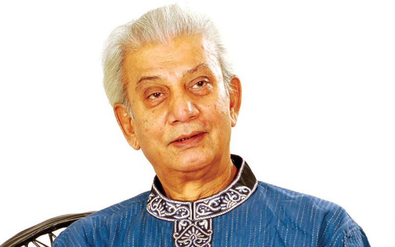 অভিনেতা প্রবীর মিত্র মারা গেছেন