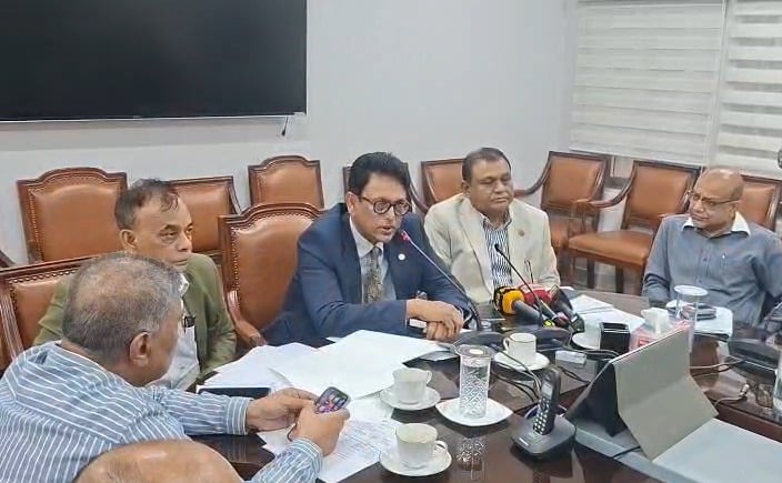 শিক্ষার্থীদের জন্য ৩২ কোটি বই ছাপাবে সরকার