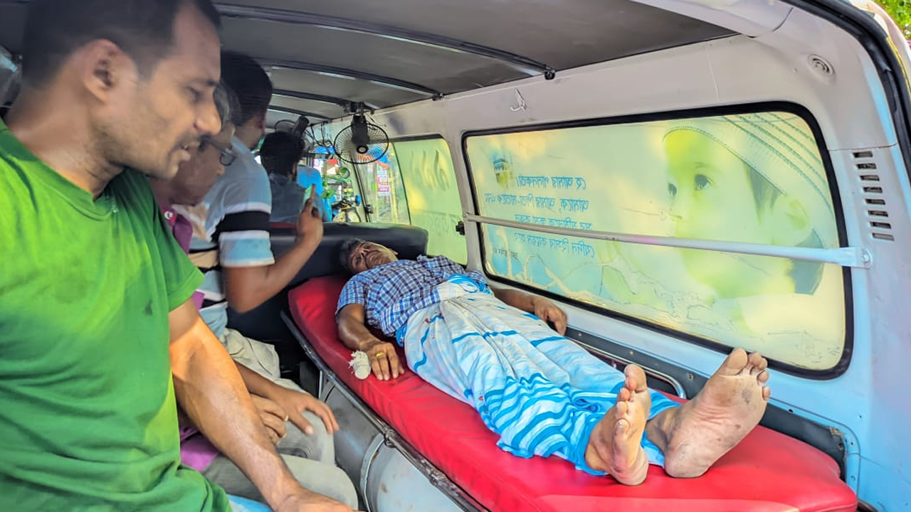ঈশ্বরদীতে জুয়া খেলা নিয়ে মারামারি, একজন ছুরিকাহত