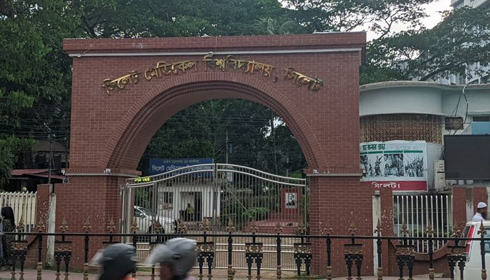 দুদকের মামলায় দুই নারী কর্মকর্তা কারাগারে