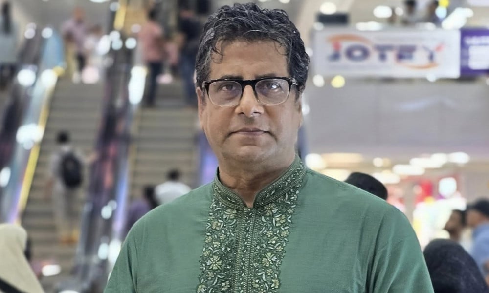 ডিবি হেফাজতে আনিস আলমগীর